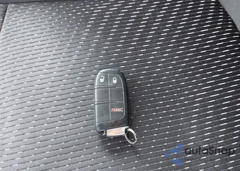 2018 Dodge Journey Se z USA, uszkodzony, nr VIN 3C4PDCAB9JT534591